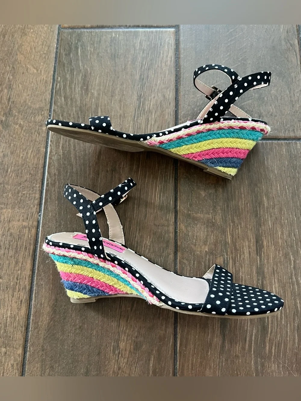 Betsey Johnson Polka Dot Rainbow Espadrille Wedge Open Toe Sandal size 6